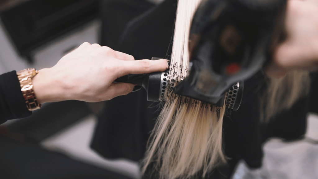 The haircut everyone is talking about after the Grammys — Jellyfish haircut — New trend for 2025