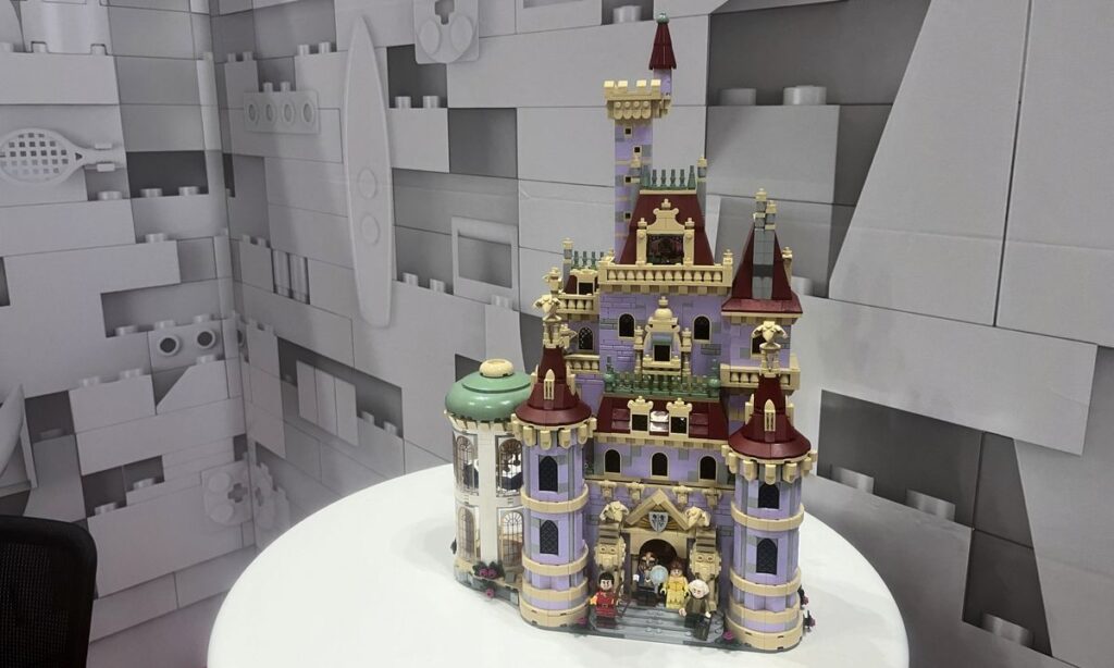 Lego Beauty and the Beast Castle Set